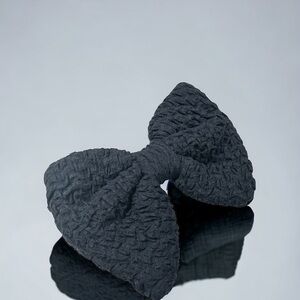 Black Oversized Bow Hairclip